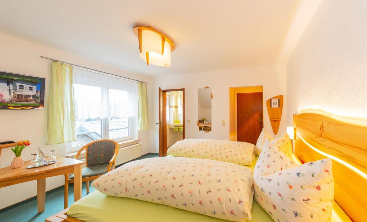 Rennsteighotel Gruener Baum Schmiedefeld am Rennsteig Luaran gambar