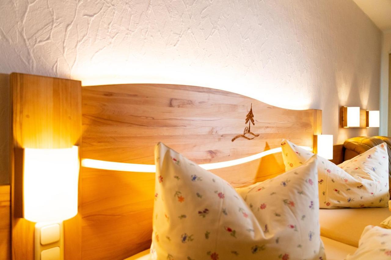 Rennsteighotel Gruener Baum Schmiedefeld am Rennsteig Luaran gambar